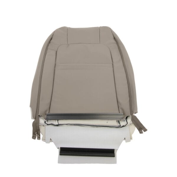 chevrolet-colorado-piel-2015-2022-dune-tan-cubre-asiento-de-conductor-o-pasajero-top-oem-de-reemplazo-1 Chevrolet Colorado 2015-2022 | Funda de asiento de recambio OEM