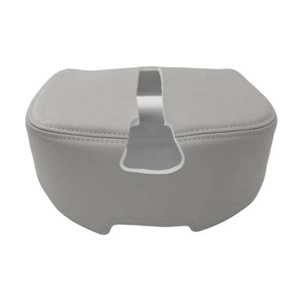 chevrolet-silverado-leather-2007-2014-light-titanium-front-center-console-oem-replacement-seat-cover-2 Chevrolet Silverado 2007-2014 - Couvercle de console centrale de remplacement OEM