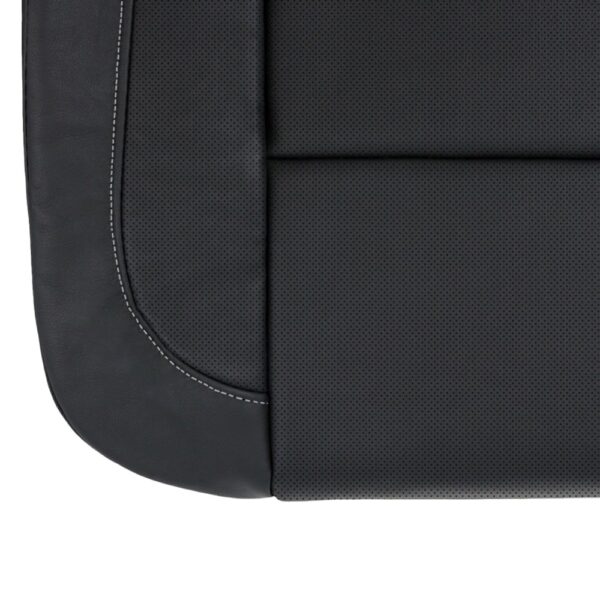 chevrolet-tahoe-perforated-leather-2015-2020-jet-black-front-driver-or-passenger-bottom-close-view-oem-replacement-seat-cover Chevrolet Tahoe 2015-2020 | Housse de siège de remplacement OEM