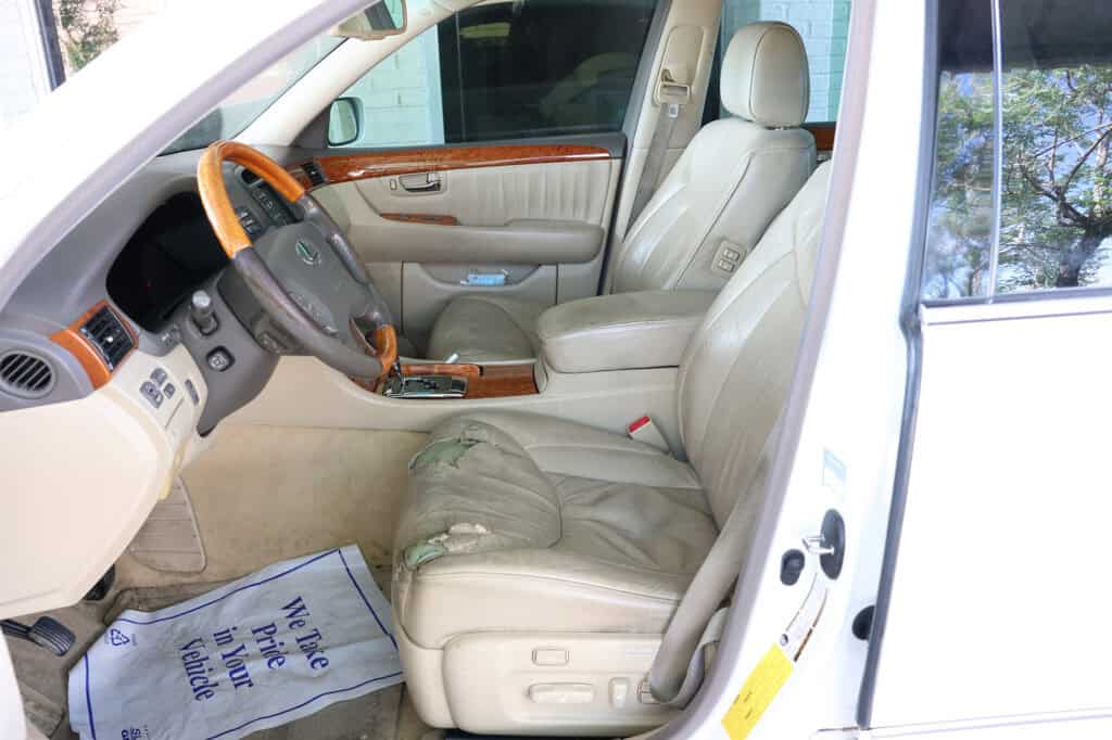 19 USF Lexus LS430 2006 Sièges avant 2