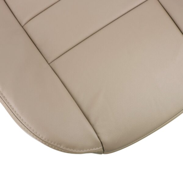 toyota-land-cruiser-leather-1993-1995-tan-frontal-driver-or-passenger-bottom-close-view-oem-replacement-seat-cover Toyota Land Cruiser 1993-1995 | Funda de asiento de recambio OEM