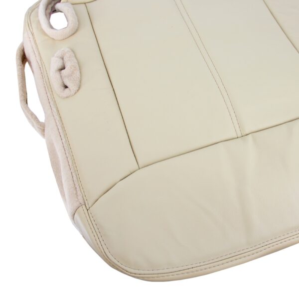 lincoln-town-car-genuine-leather-perforated-2003-2011-medium-camel-driver-or-passenger-bottom-close-view-oem-replacement-seat-cover Lincoln Town Car Limited 2003-2011 | Housse de siège de remplacement OEM
